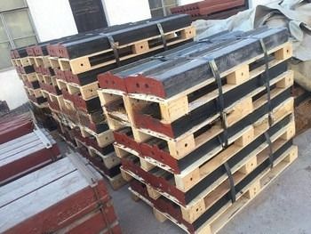 Каменная машина для добычи руды ударный дробильщик износ частей высокомангановой стальной ударной стойки Преимущество