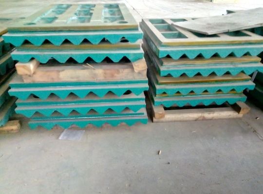 Диапазон продаж по всему миру Высокопрочный C96 Челюстный дробильщик Износные детали для горнодобывающих машин