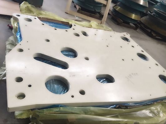 C110 Части запасные для дробилки челюстей EN124 Стандартная боковая плита для деталей рудодобывающих машин